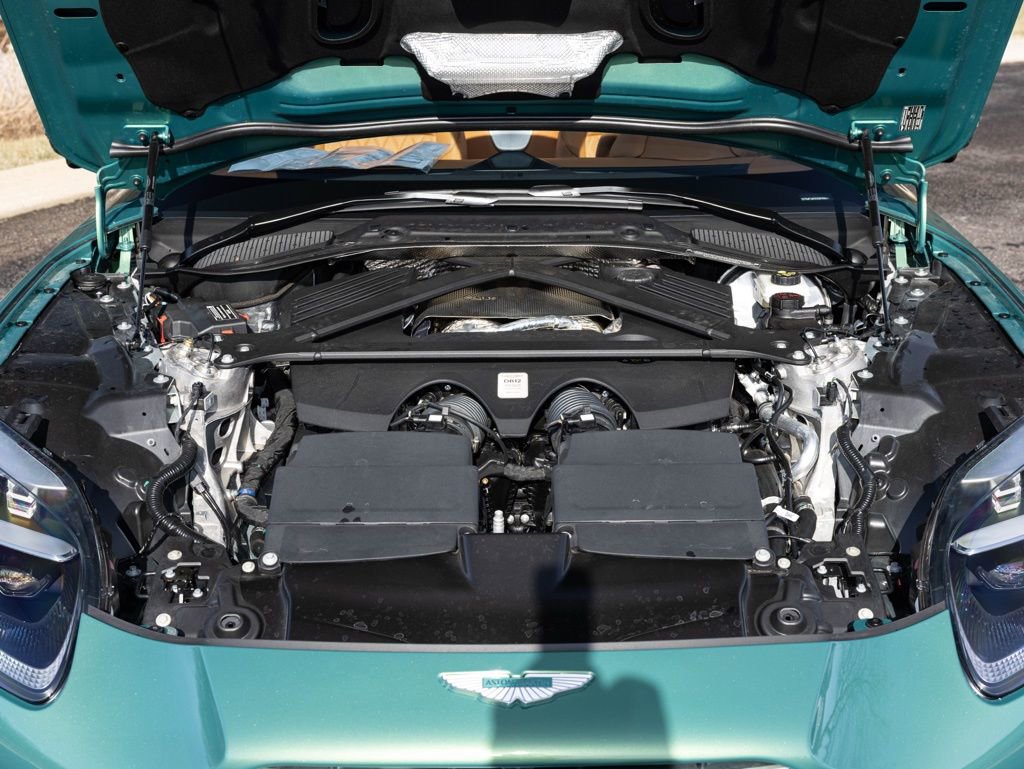 Used 2025 Aston Martin DB12 Volante image 75