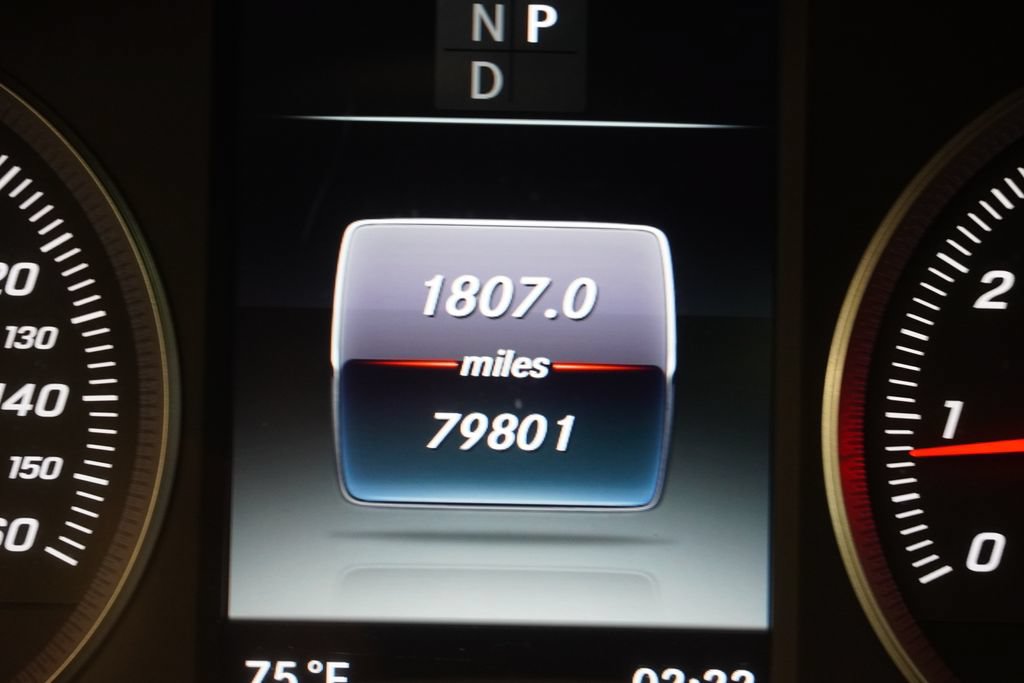 Used 2016 Mercedes-Benz GLC 300 4MATIC image 5