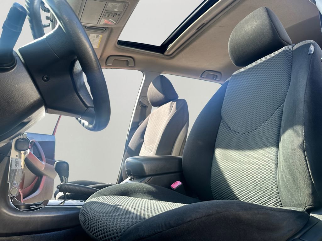 Used 2007 Toyota RAV4 Sport image 25