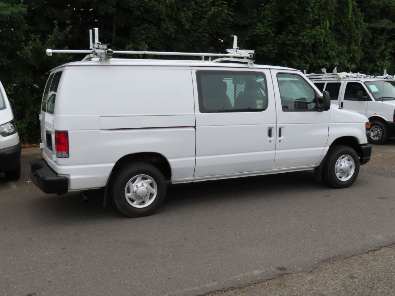 Used 2014 Ford E-150 and Econoline 150 RWD image 18