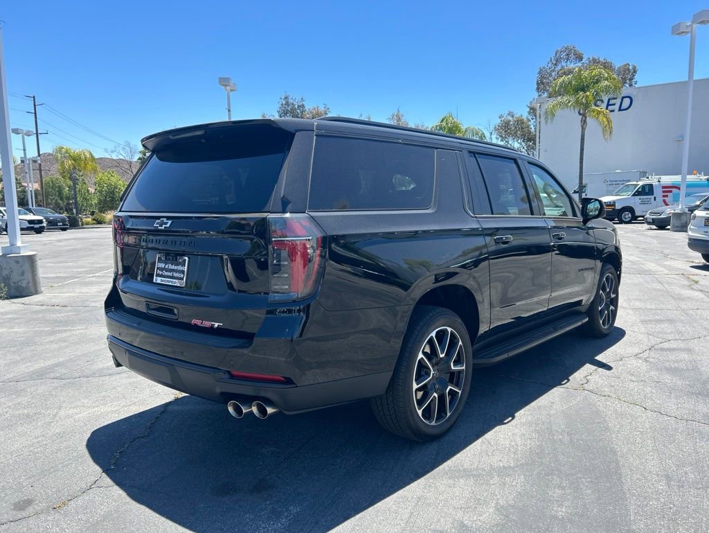 Used 2025 Chevrolet Suburban RST AWD/4WD image 5