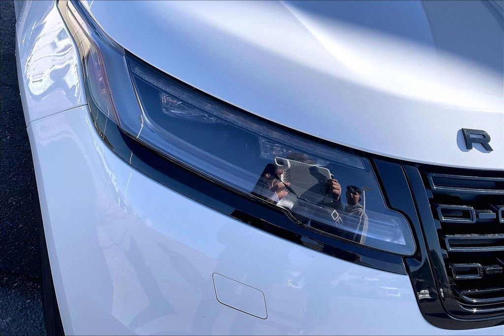 Used 2025 Land Rover Range Rover Velar Dynamic SE image 29