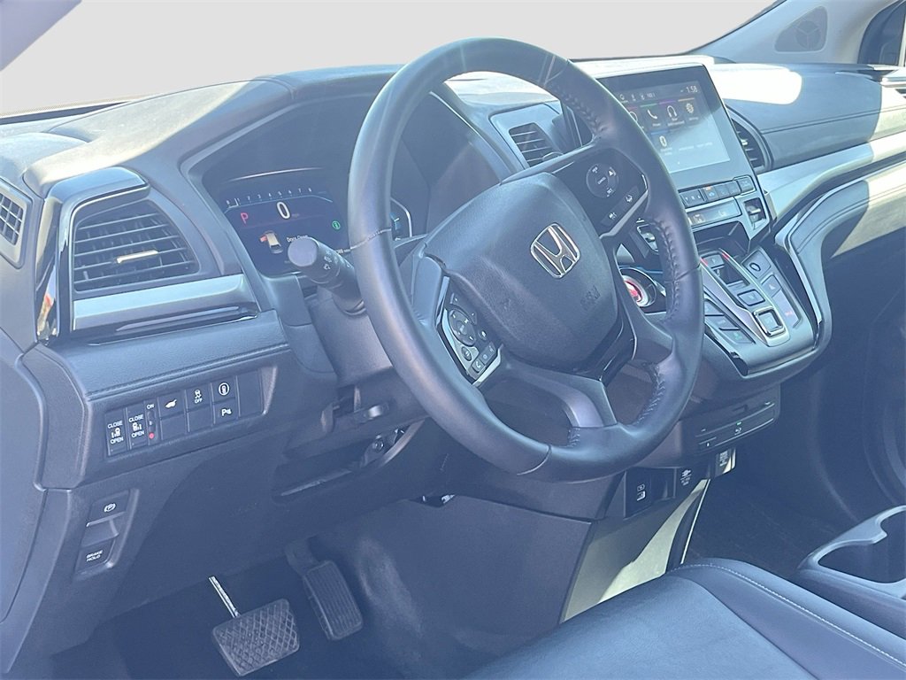 Used 2024 Honda Odyssey Touring image 9