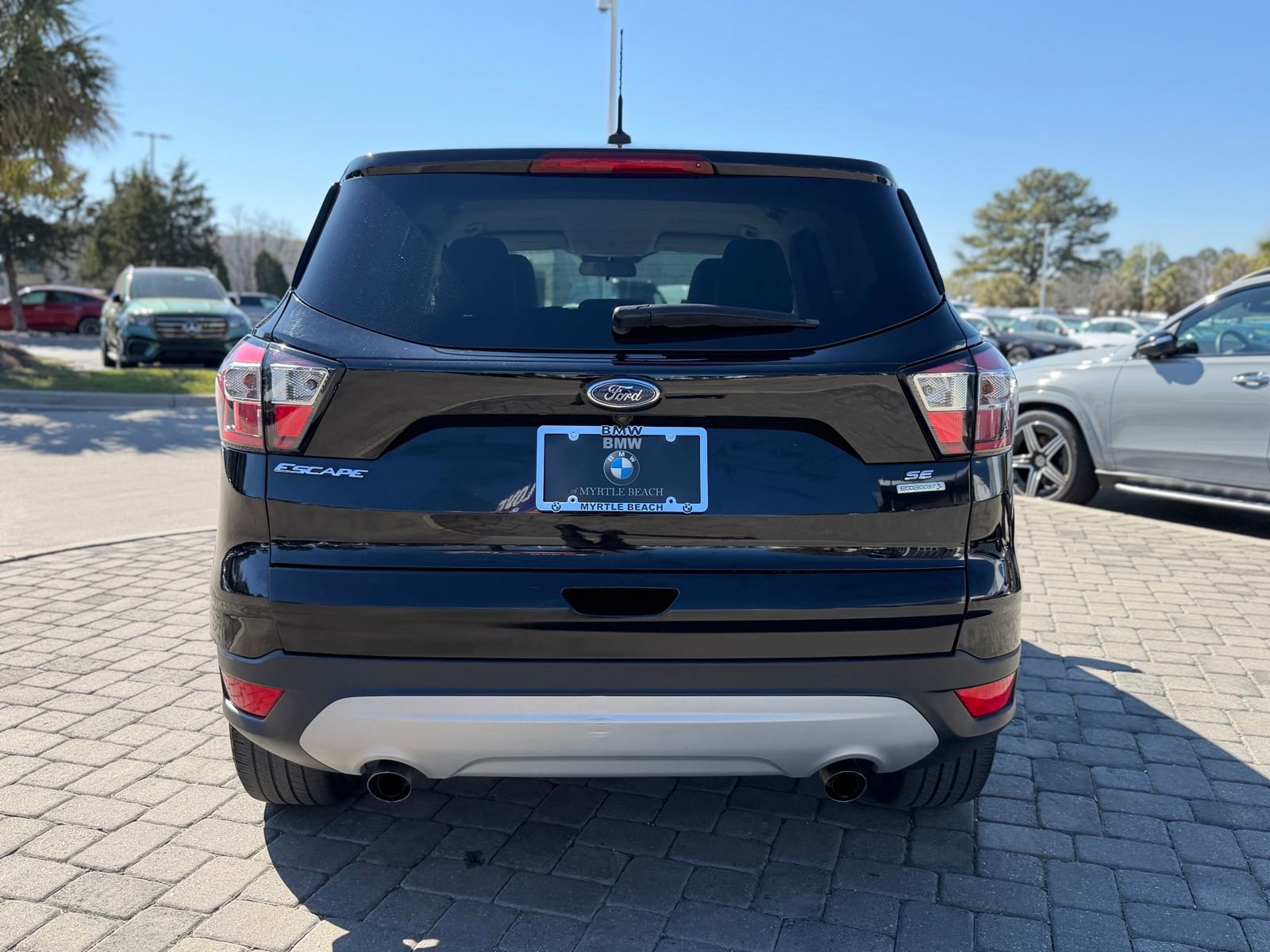 Used 2017 Ford Escape SE image 9
