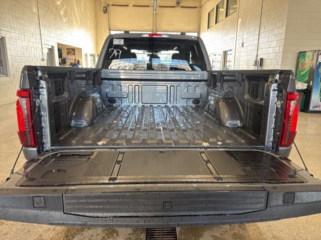 New 2026 Ford F150 XLT w/ XLT Chrome Appearance Package image 14