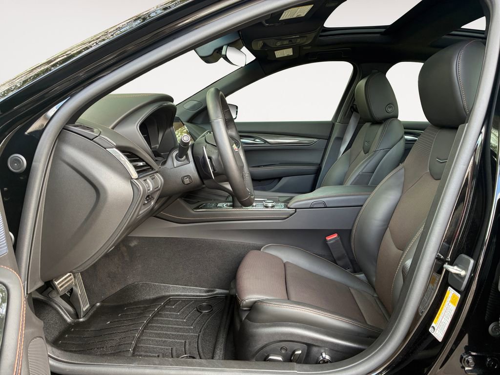 Used 2023 Cadillac CT5 V w/ Premium Package image 9
