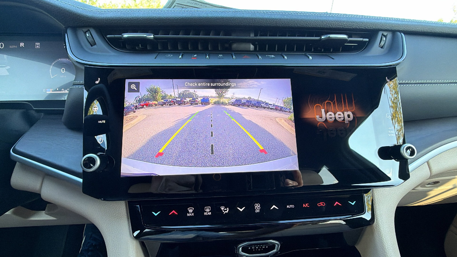 New 2027 Jeep Grand Cherokee Limited AWD/4WD image 28