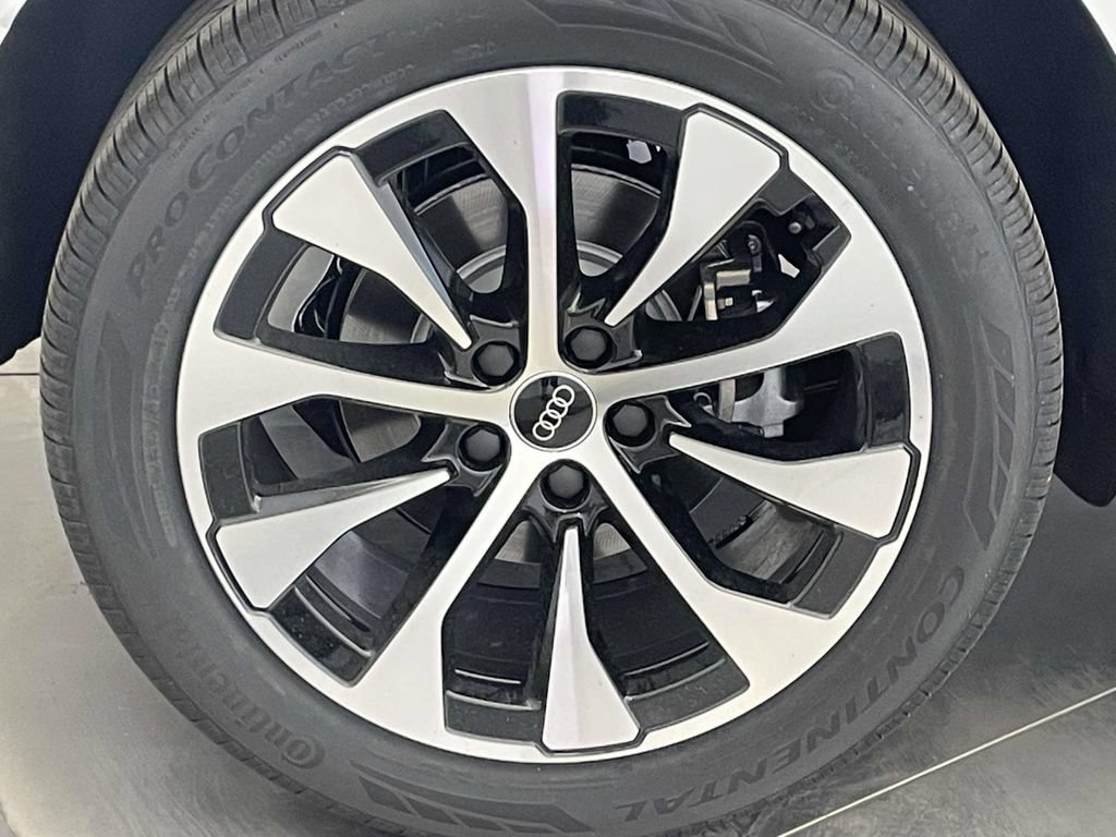 New 2026 Audi Q3 quattro 2.0T AWD/4WD image 57