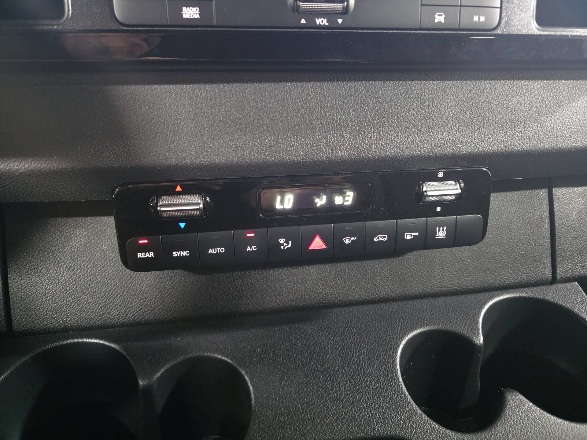 Used 2025 Mercedes-Benz Sprinter 2500 image 23