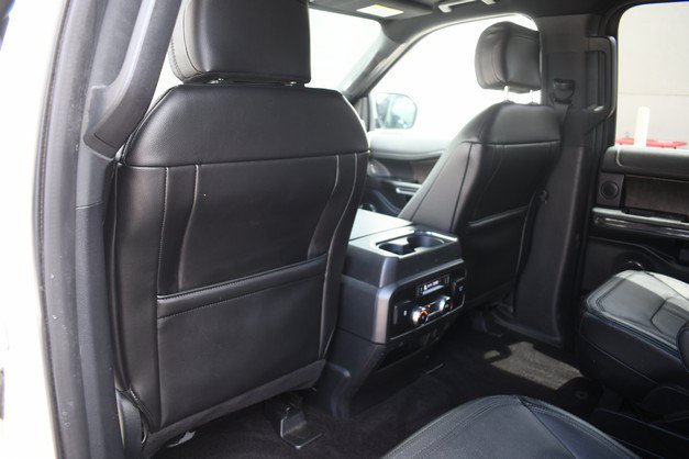 Used 2019 Ford Expedition Limited w/ Equipment Group 302A AWD/4WD image 22
