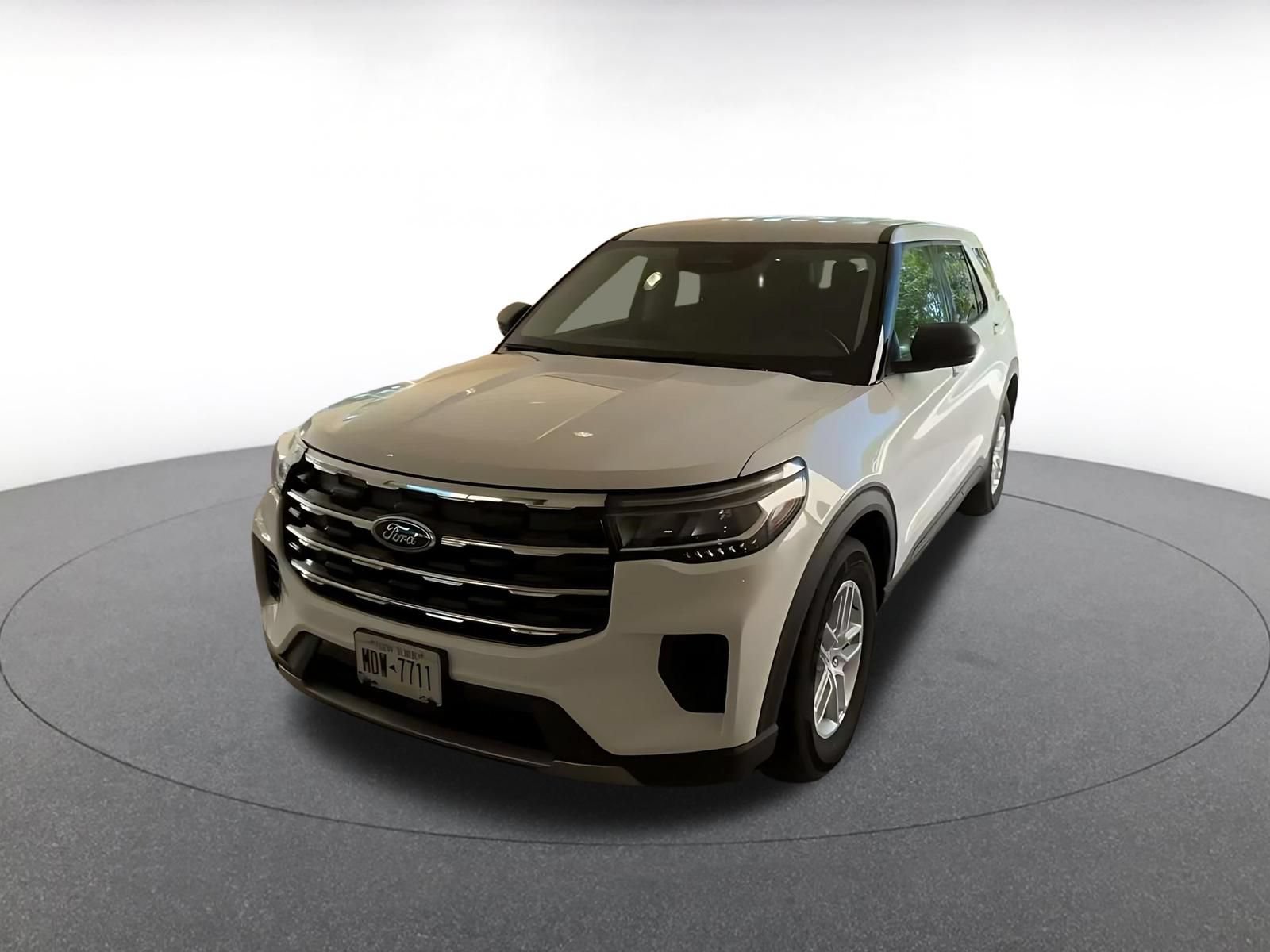 Used 2026 Ford Explorer Active AWD/4WD image 6