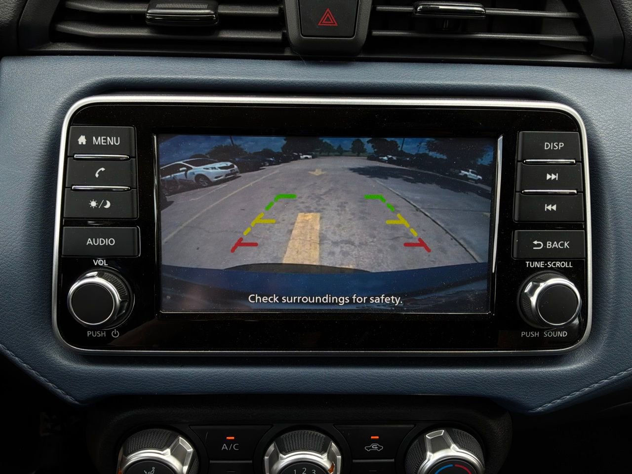 Used 2025 Nissan Versa SV FWD image 27