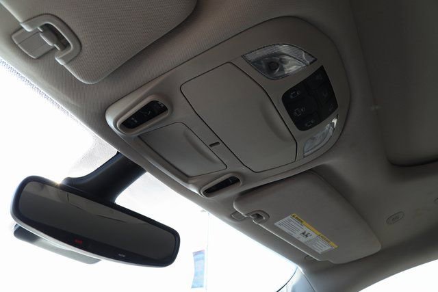 Used 2024 Chrysler Pacifica Limited image 41