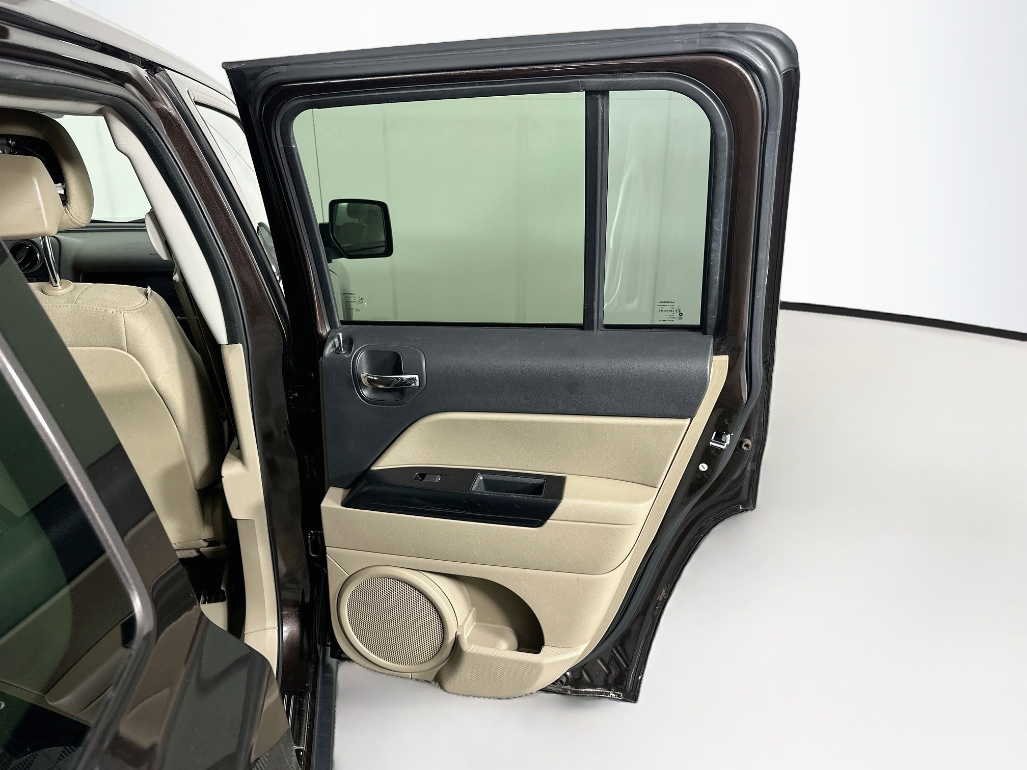 Used 2014 Jeep Patriot Sport w/ Power Value Group FWD image 25