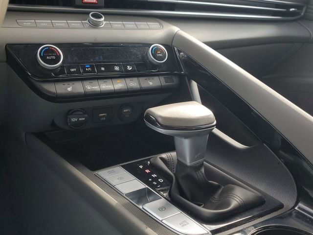 Used 2023 Hyundai Elantra SEL w/ Convenience Package image 25