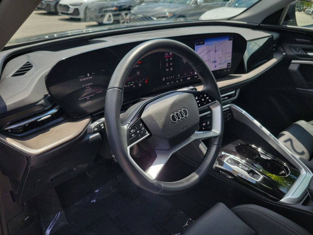 Used 2025 Audi Q5 Premium w/ Premium Plus AWD/4WD image 7