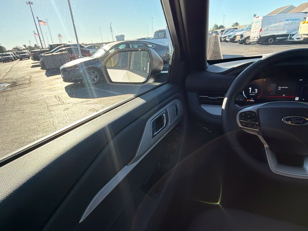 New 2027 Ford Explorer Active AWD/4WD image 18