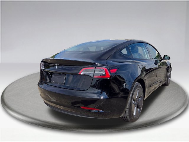 Used 2023 Tesla Model 3 Standard Range RWD image 12