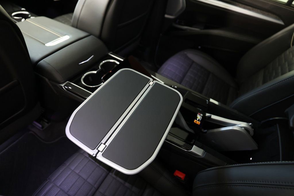 Used 2026 Cadillac Escalade ESV V image 19