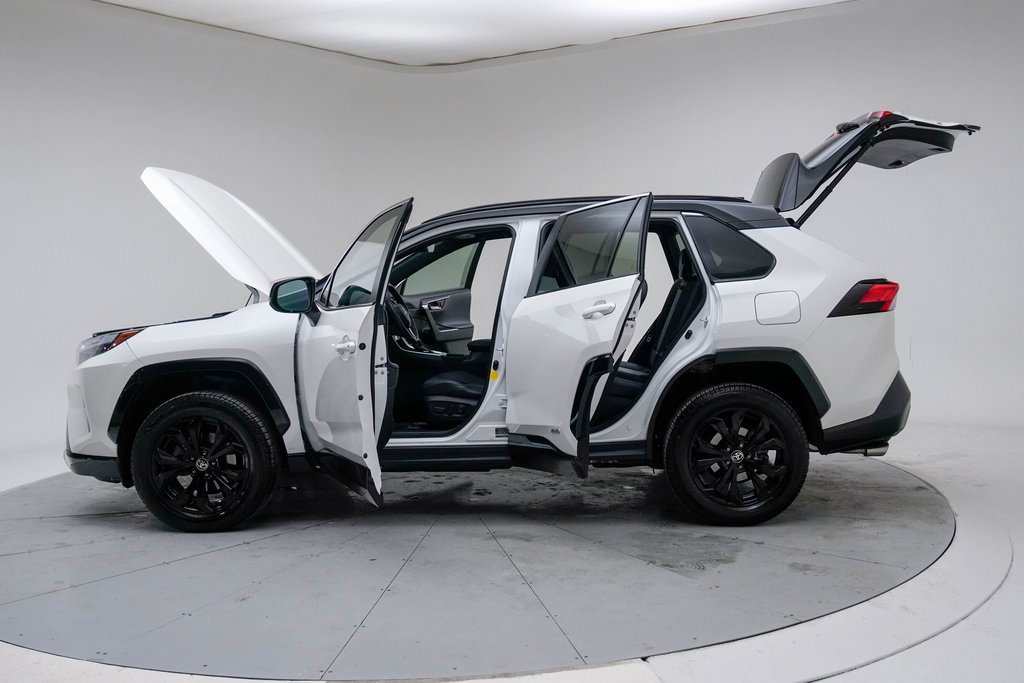 Used 2022 Toyota RAV4 XSE image 18