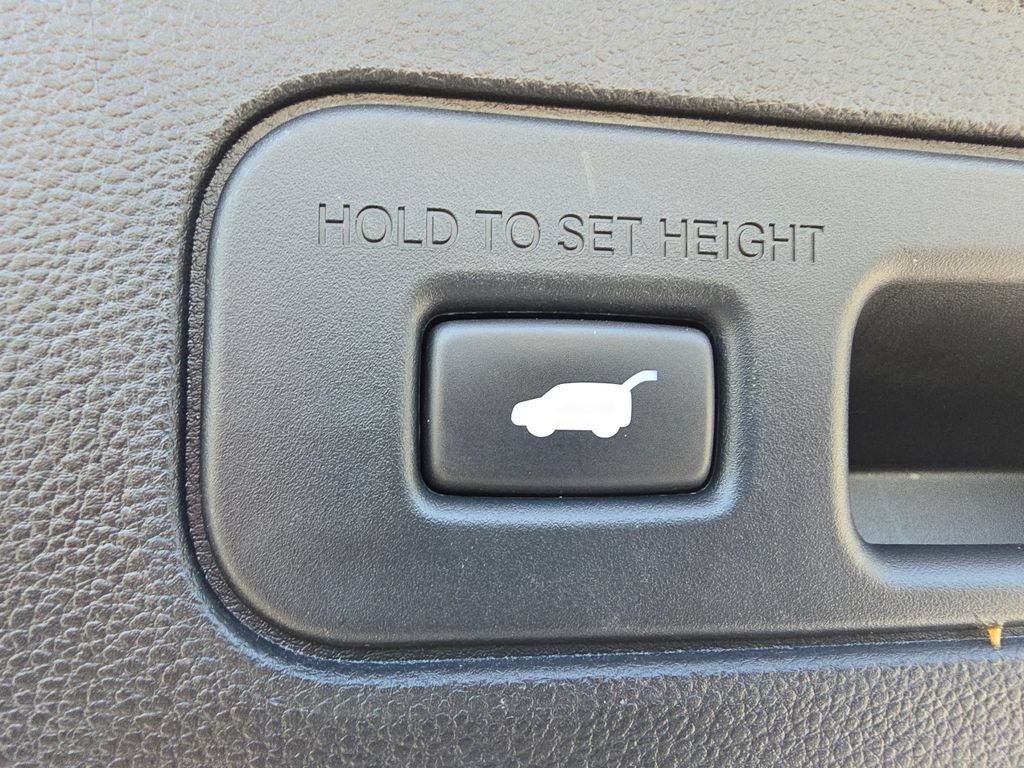 Used 2023 Acura MDX SH-AWD w/ Advance Package image 19