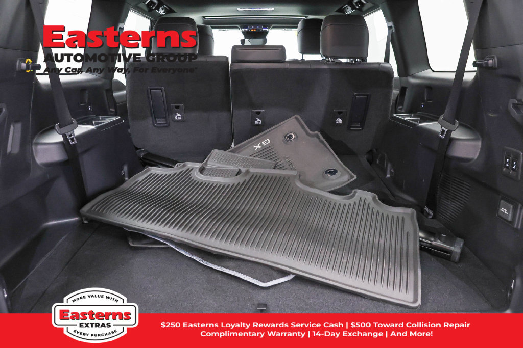 Used 2024 Lexus GX 550 w/ Cold Area Package AWD/4WD image 10