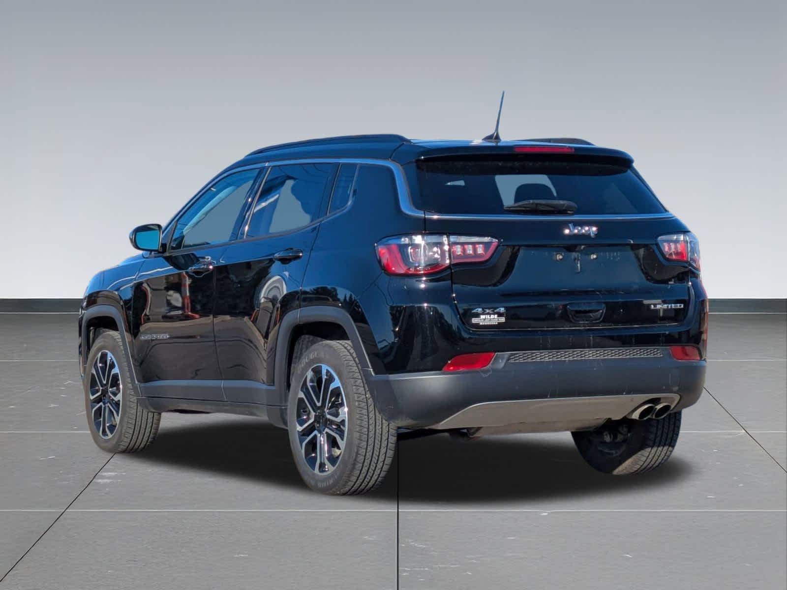 Used 2022 Jeep Compass Limited image 4