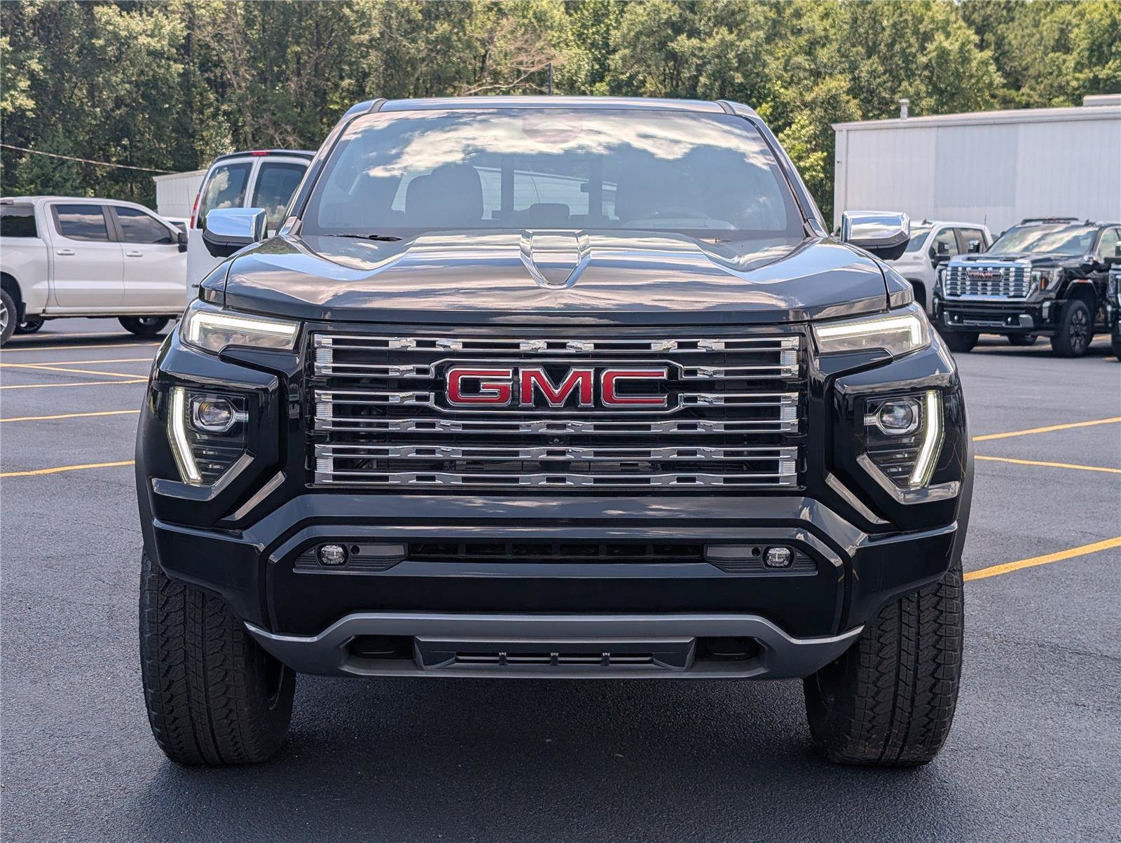 New 2026 GMC Canyon Denali AWD/4WD image 10