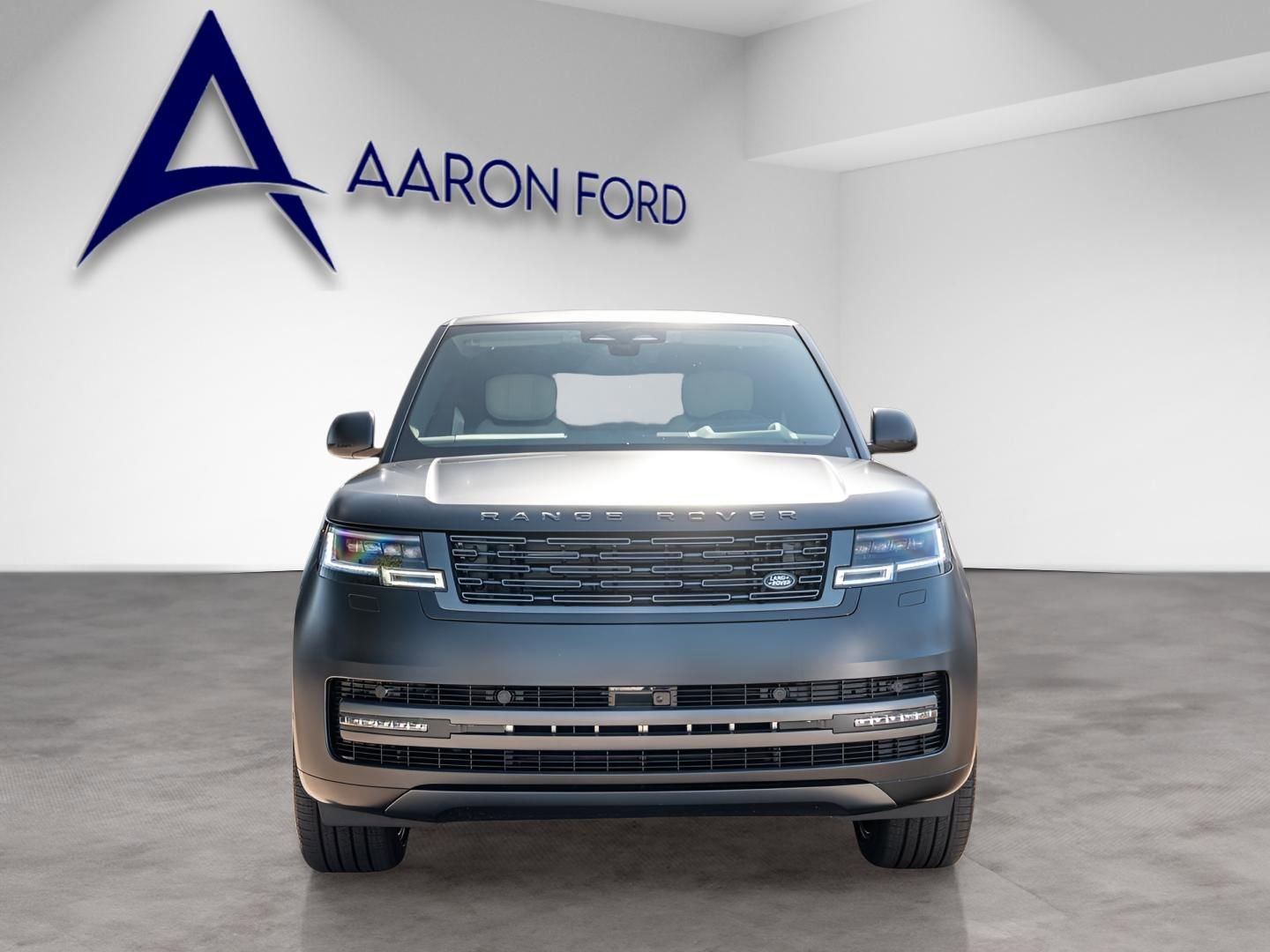 Used 2025 Land Rover Range Rover Long Wheelbase Autobiography image 4