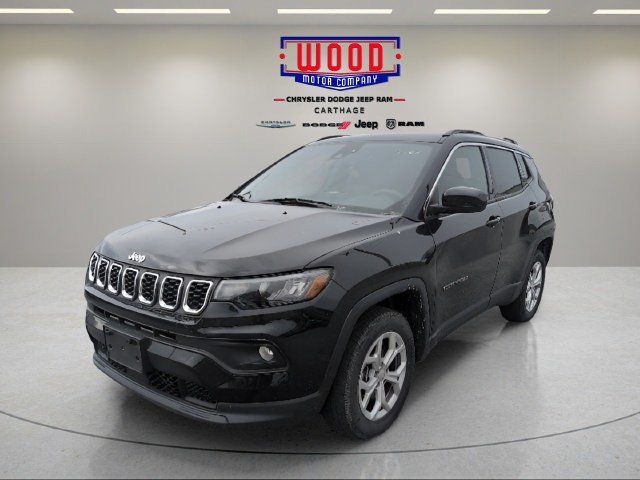 Used 2024 Jeep Compass Latitude AWD/4WD image 3