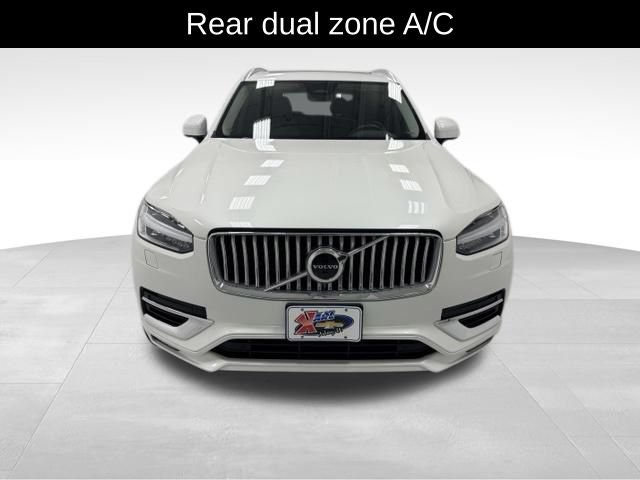 Used 2023 Volvo XC90 B6 Plus w/ Protection Package Premier AWD/4WD image 9