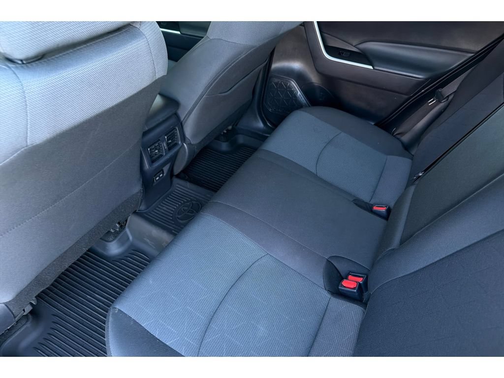 Used 2024 Toyota RAV4 XLE FWD image 13
