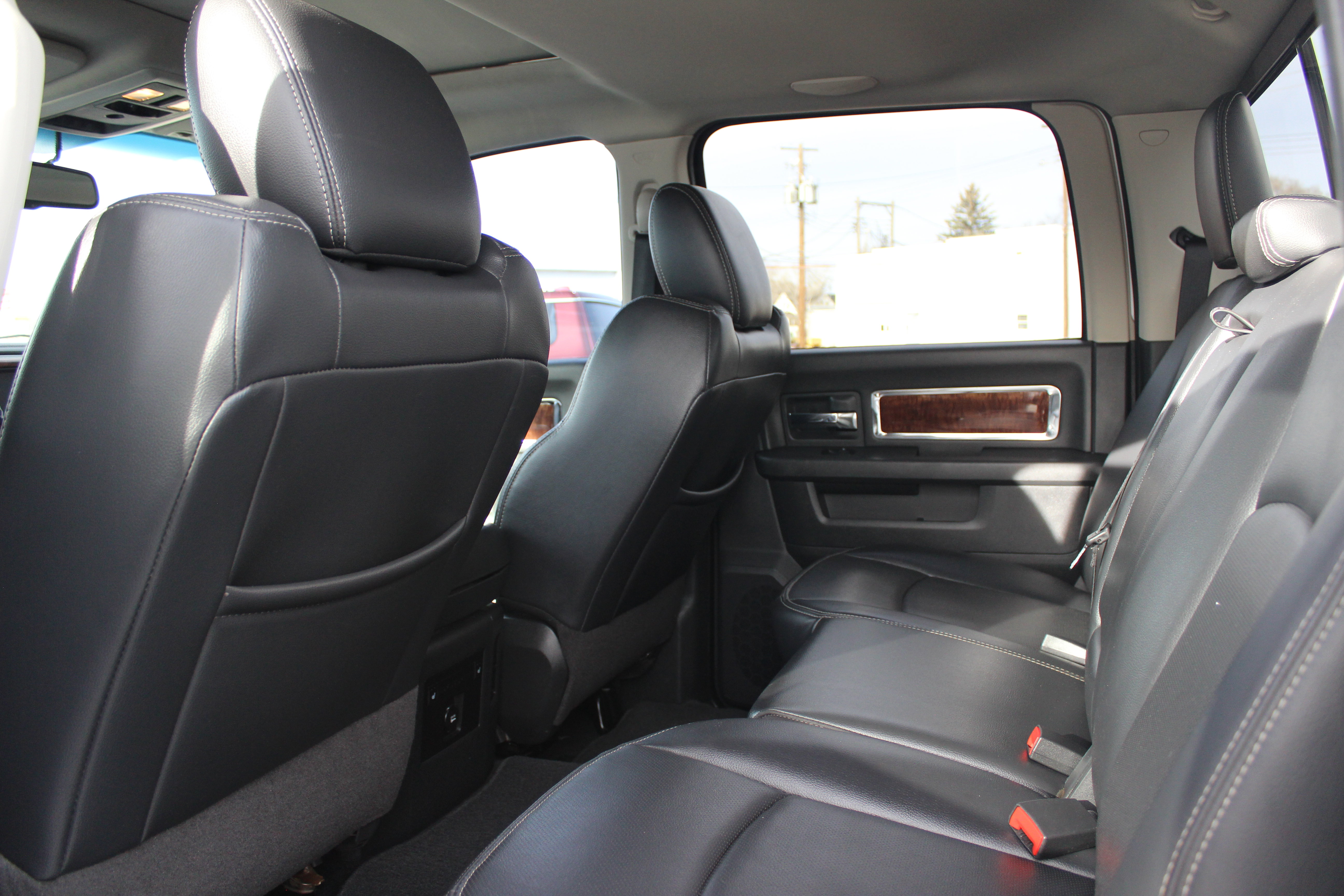 Used 2011 RAM 2500 Laramie w/ Protection Group image 26