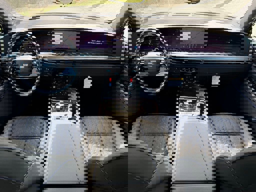 New 2026 Cadillac Escalade IQ Sport 1 w/ LPO, ONYX Package image 30