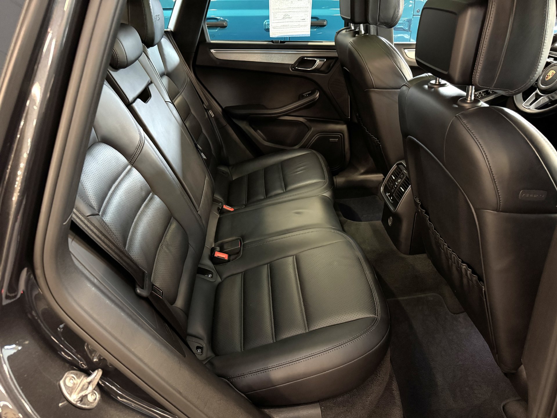 Used 2018 Porsche Macan GTS AWD/4WD image 29