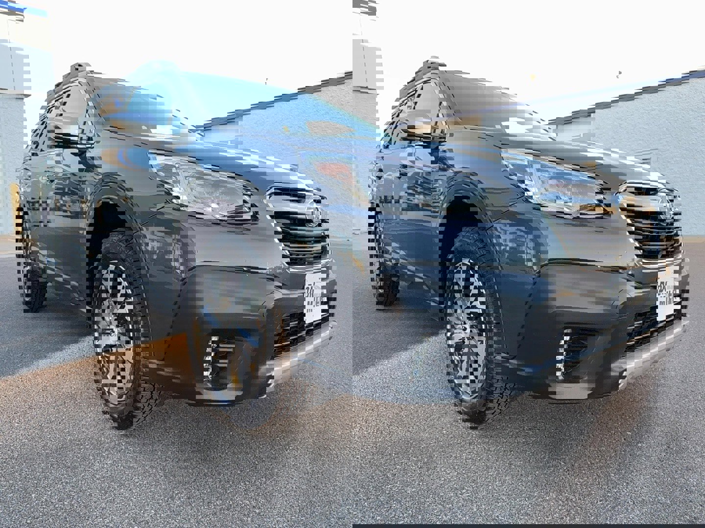 Used 2020 Subaru Outback Touring XT image 1