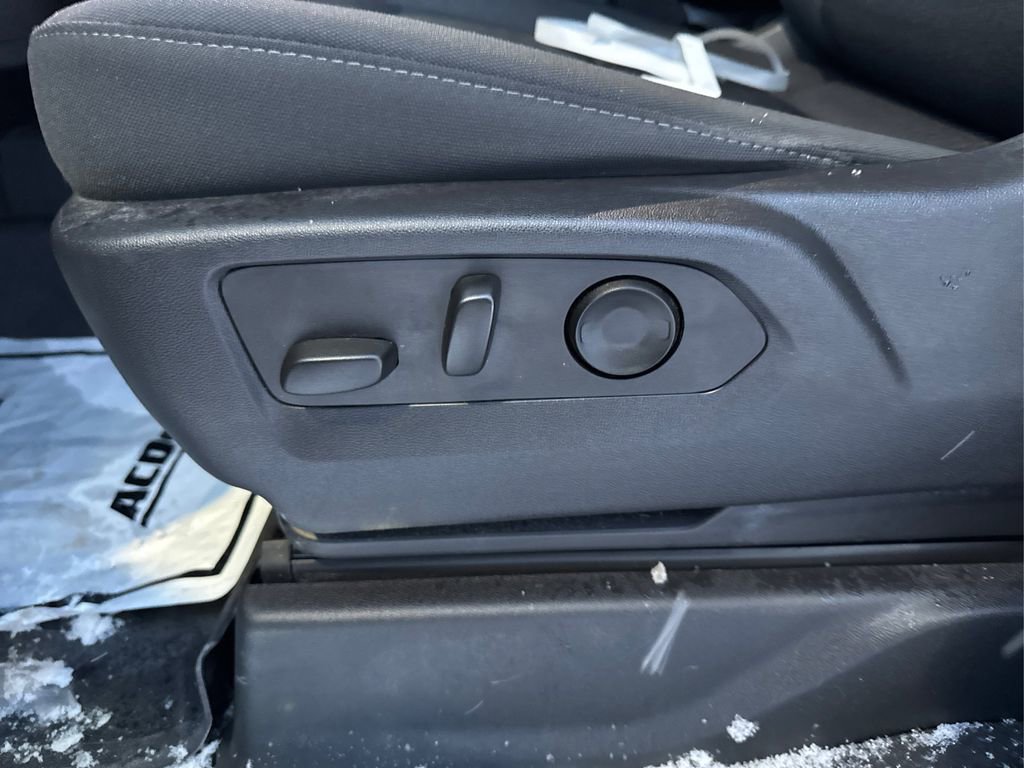 Used 2023 GMC Sierra 1500 Elevation image 16