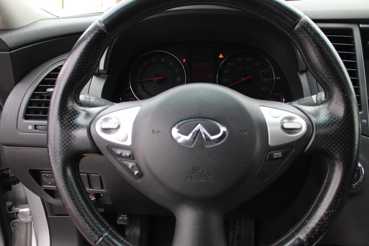 Used 2010 INFINITI FX35 AWD w/ Navigation Pkg image 20