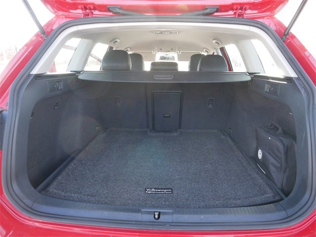Used 2017 Volkswagen Golf Alltrack S image 18
