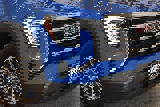 Used 2025 GMC Terrain Elevation w/ Technology Package II image 15