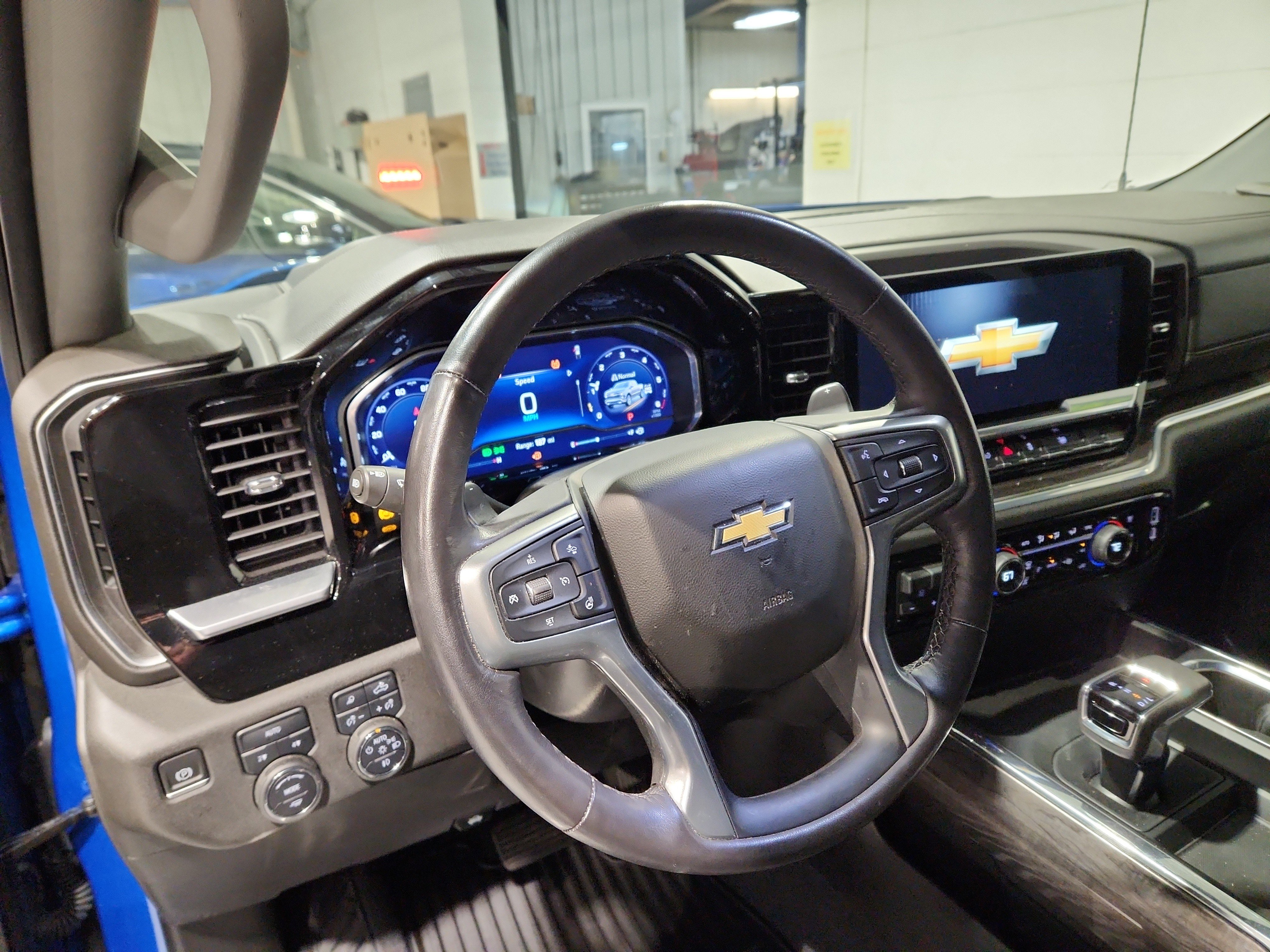 Used 2022 Chevrolet Silverado 1500 LTZ w/ LTZ Convenience Package II image 5