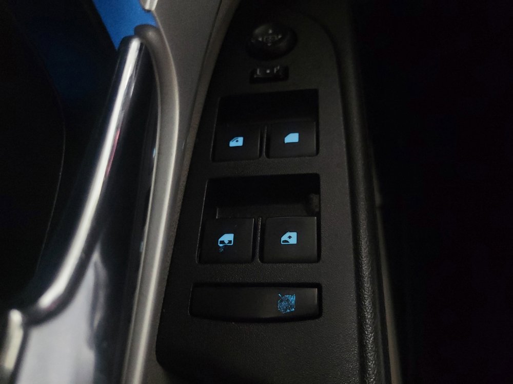 Used 2017 Chevrolet Equinox Premier w/ Enhanced Convenience Package image 27