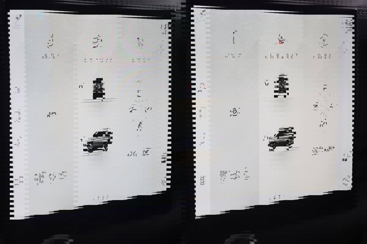 Used 2023 Land Rover Defender 110 V8 image 31