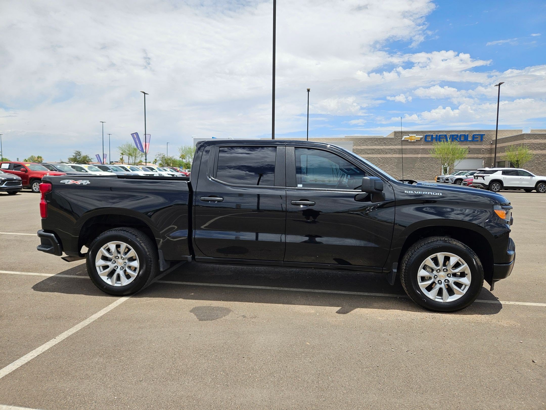 Certified 2025 Chevrolet Silverado 1500 Custom AWD/4WD image 6