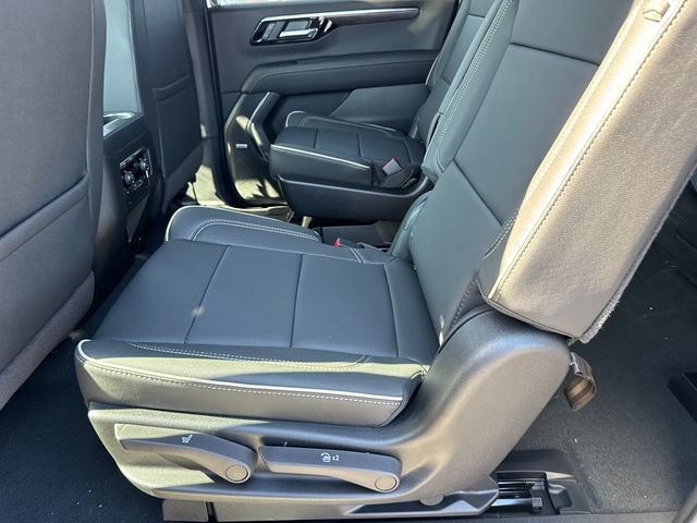 New 2026 Chevrolet Suburban Premier RWD image 14