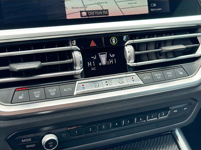 Used 2021 BMW M4 Coupe w/ Executive Package image 17