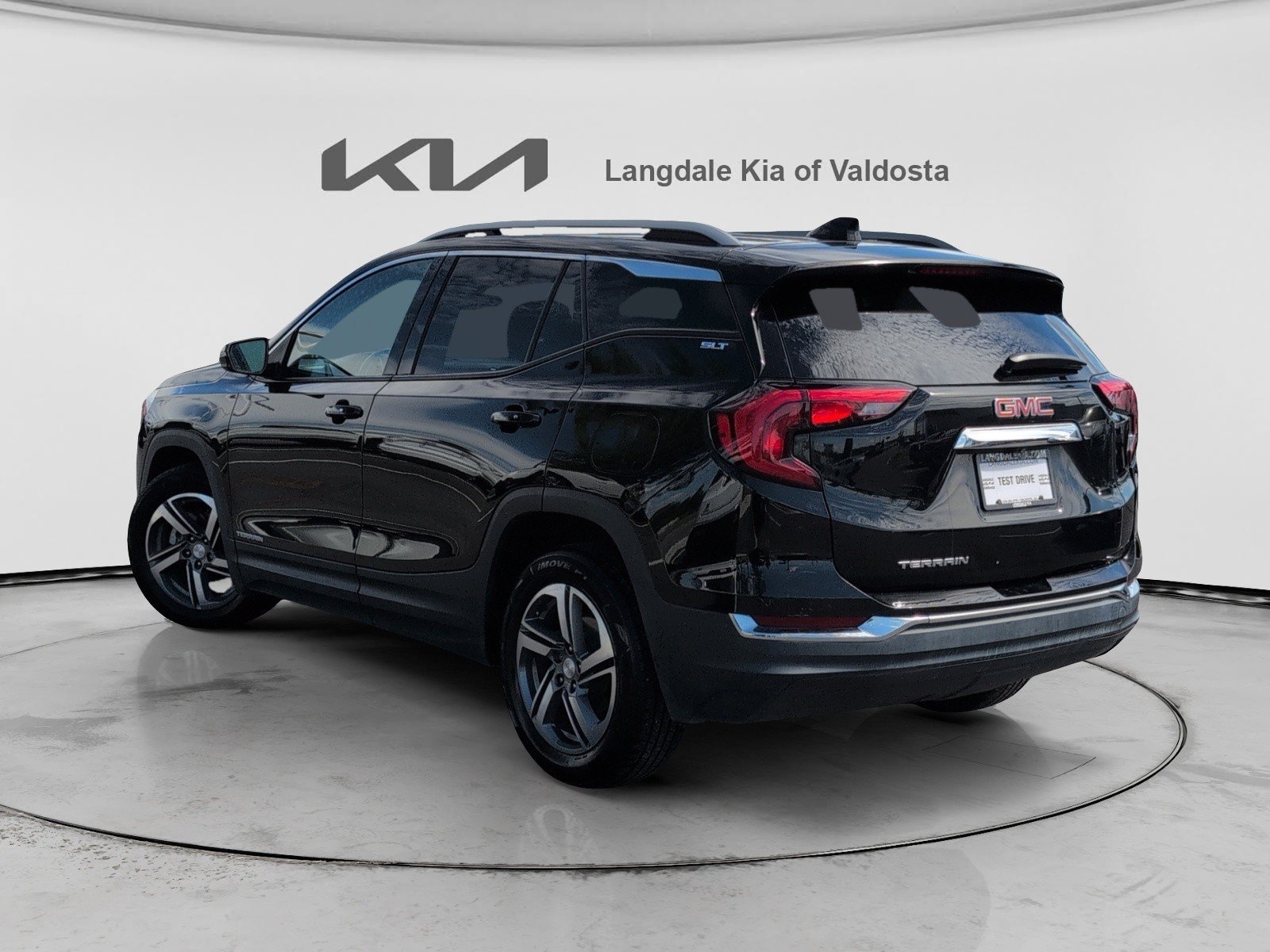 Used 2021 GMC Terrain SLT w/ Infotainment Package II FWD image 9