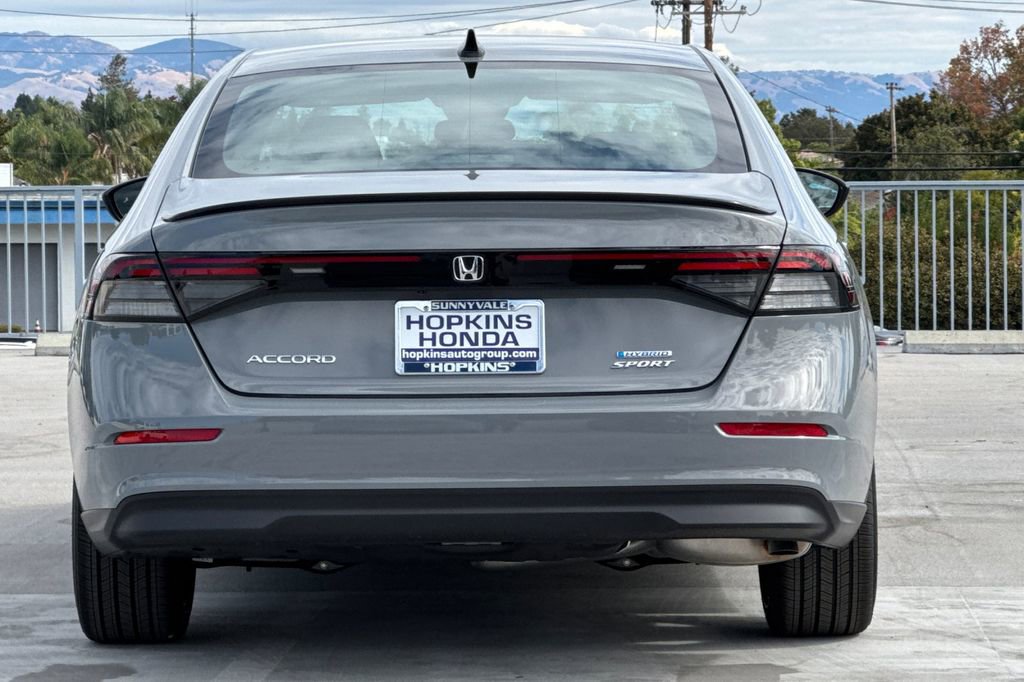 Used 2025 Honda Accord Sport image 5