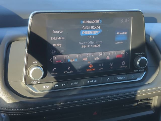 Used 2024 Nissan Rogue S image 17