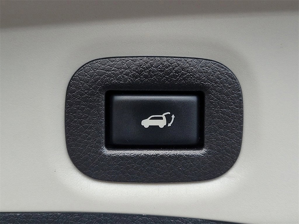 Used 2020 Nissan Rogue SL w/ Premium Package image 27